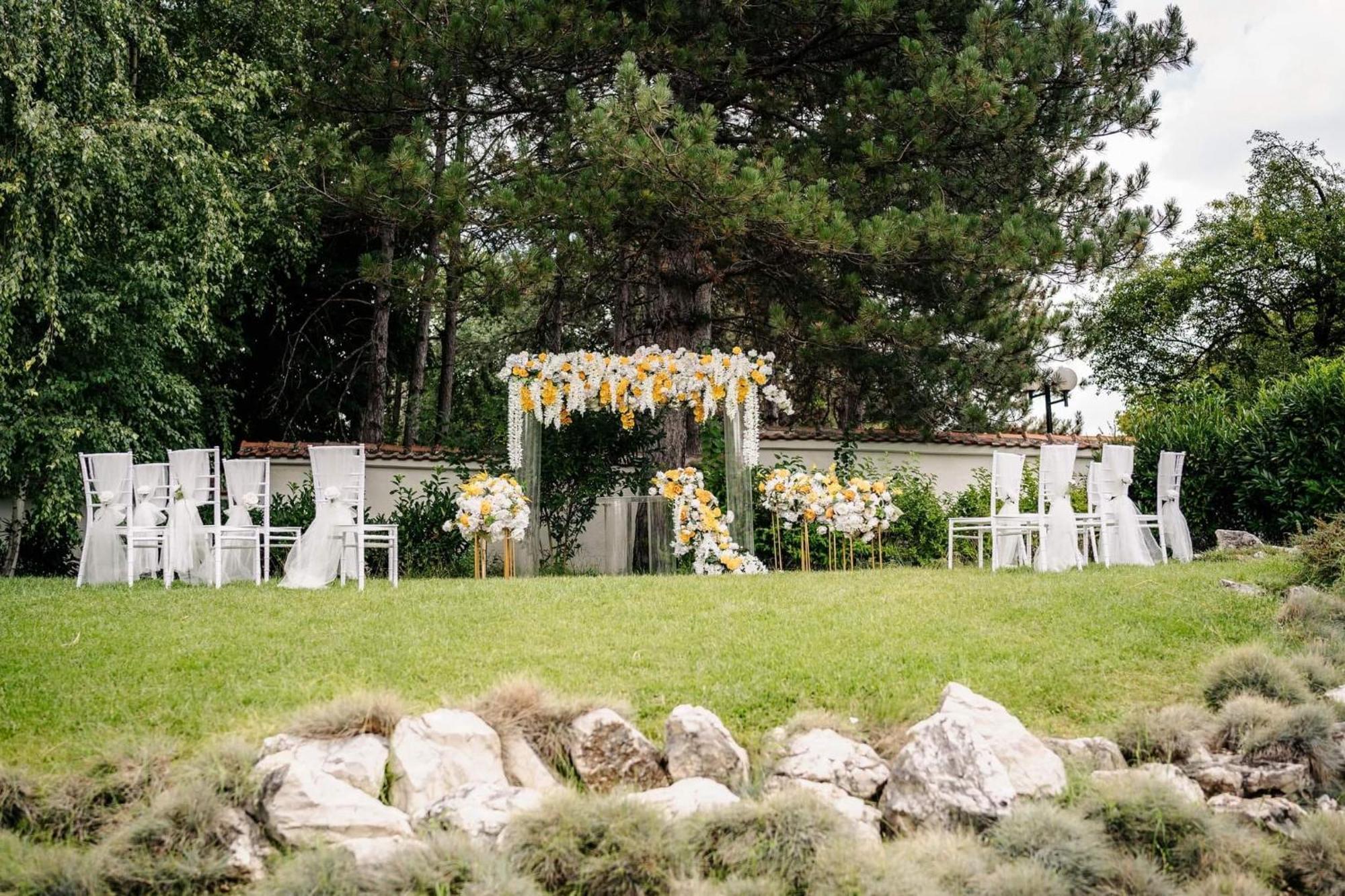Hotel Villa Kaylaka Pleven Bagian luar foto